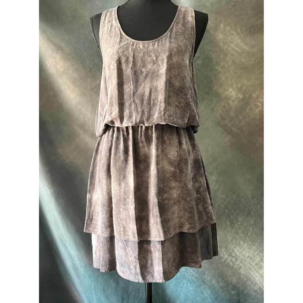 The Refinery Dress Medium Gray 100% Silk Sleeveless Layered Tiered‎